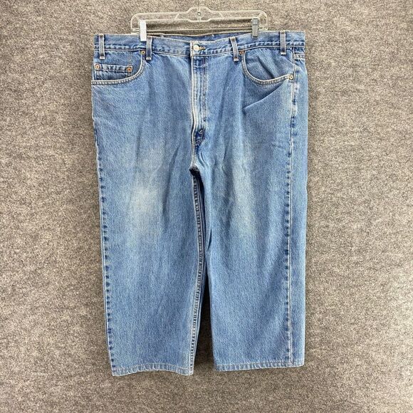Levi's Cropped Jeans Men 44*30 Blue Denim Light Wash 550 Relaxed Fit Straight - Picture 1 of 10